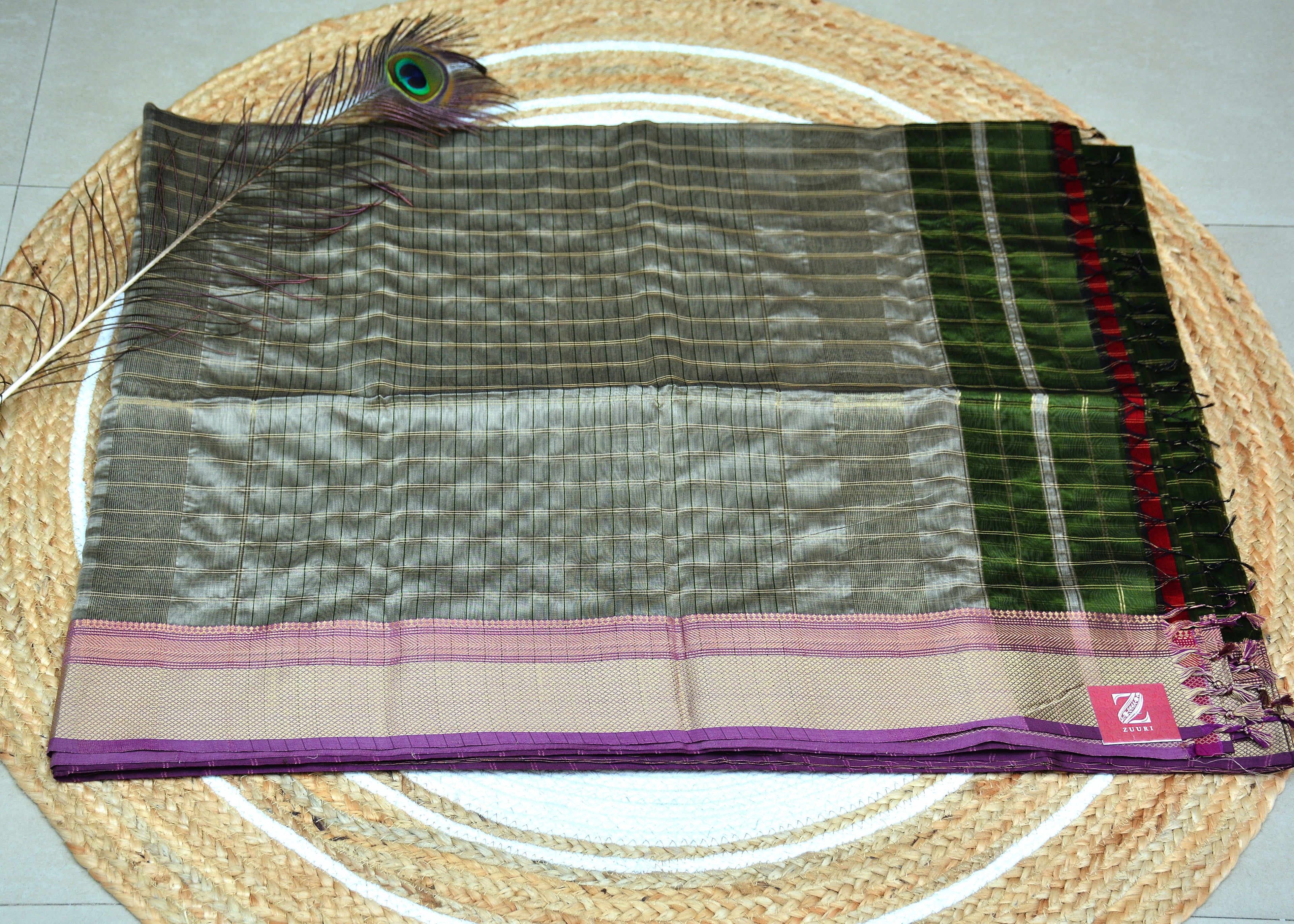 Handloom Maheshwari Saree with Checked Pattern