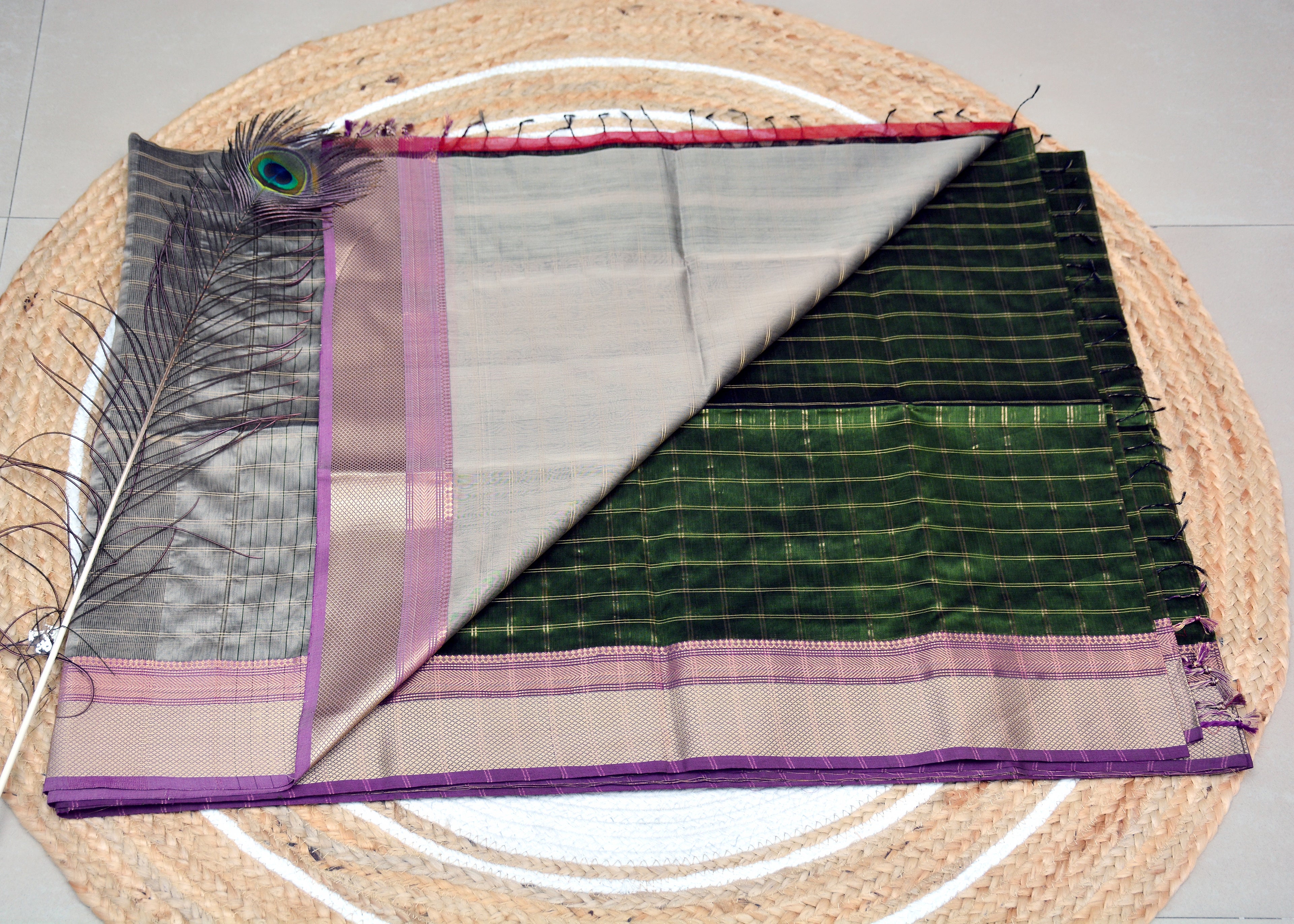 Handloom Maheshwari Saree with Checked Pattern