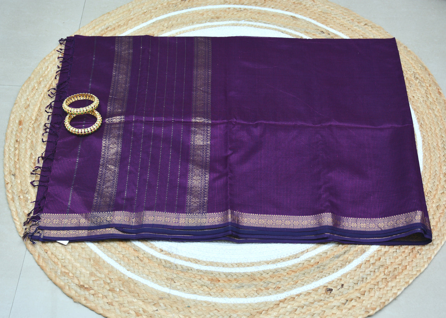 Handloom Garbh Reshmi Maheshwari Saree