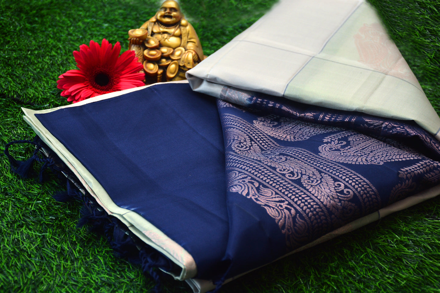 Pure Soft Silk Saree with Big Checks and Contrast Pallu