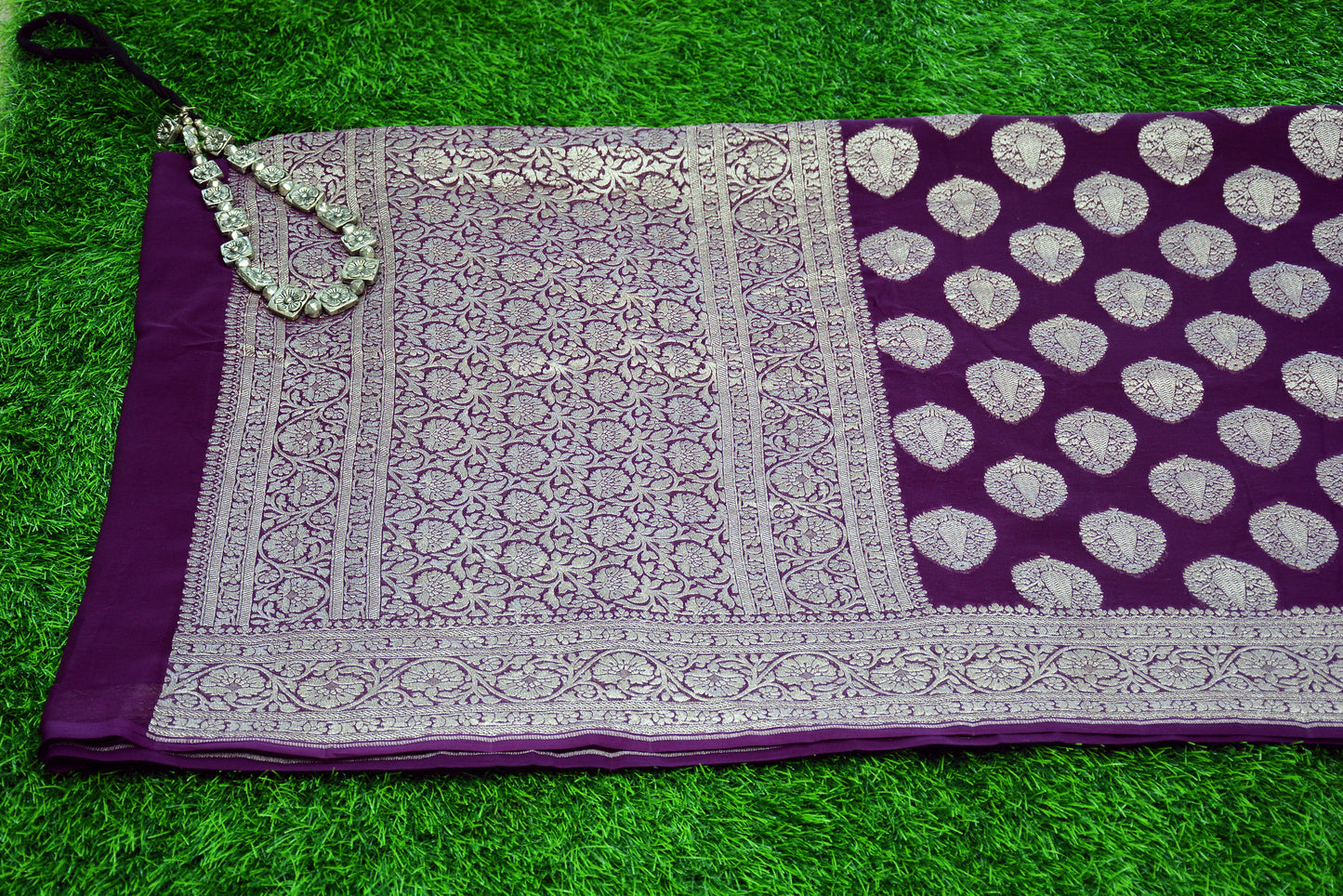 Pure Banarasi Georgette with Big Butas