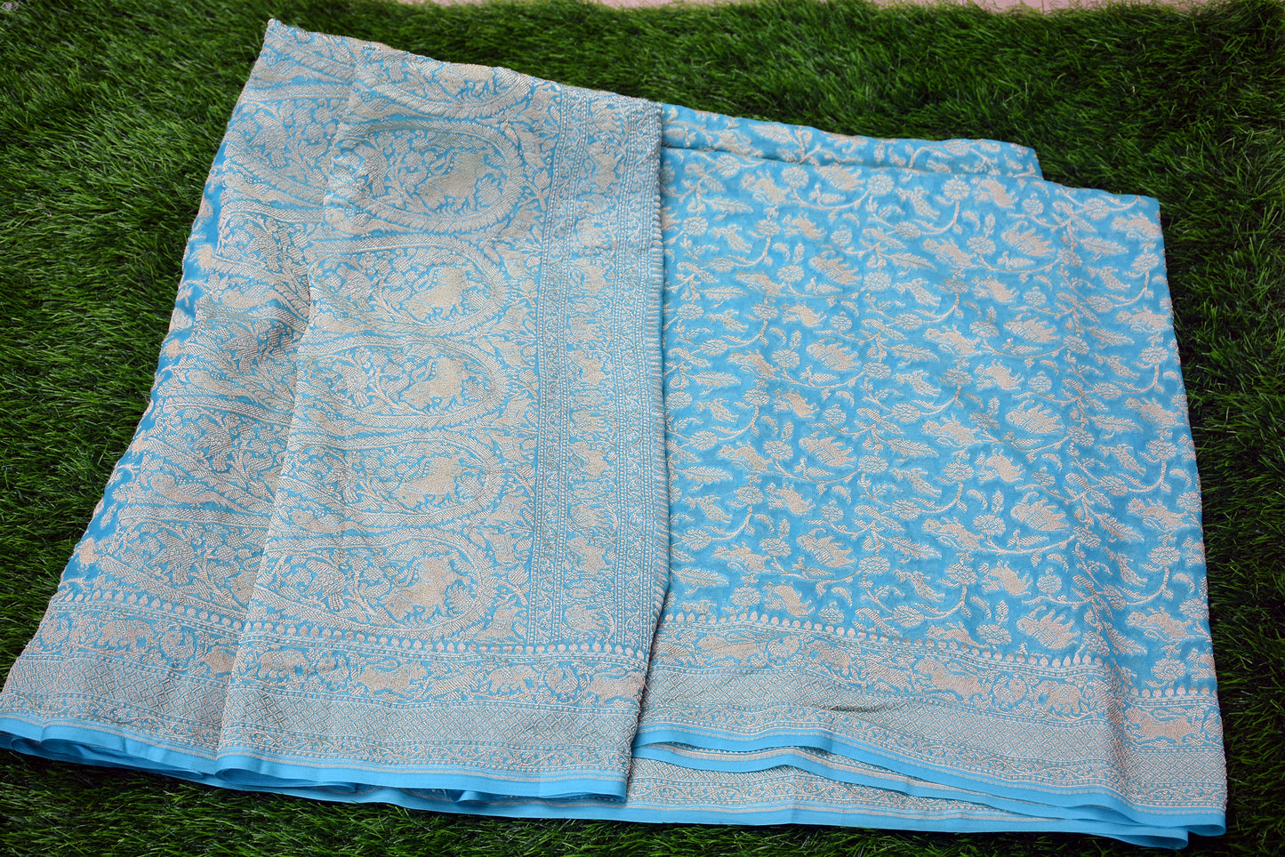 Pure Banarasi Georgette with Shikargah design