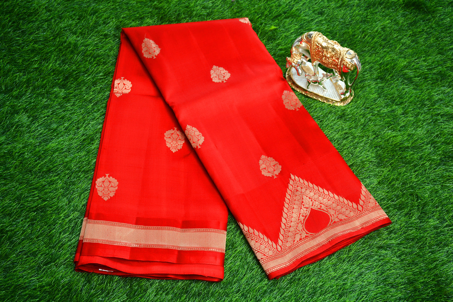 Pure Banarasi,Red Raw Mango /Poona Slk  Saree