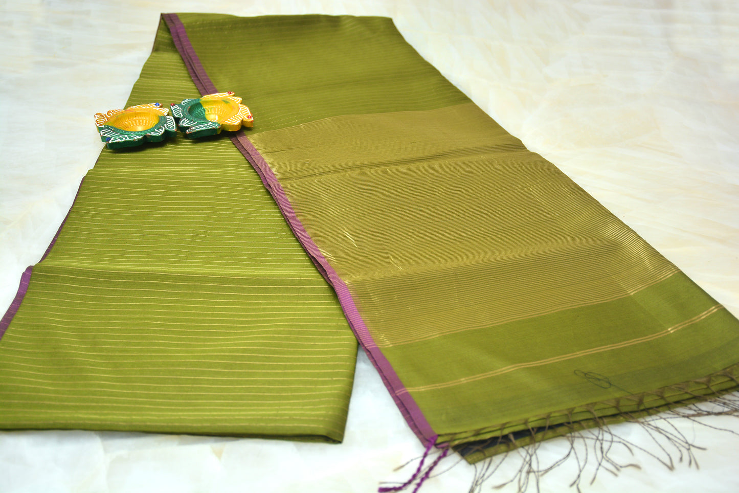 Maheshwari Handloom Plain Saree with zari lines