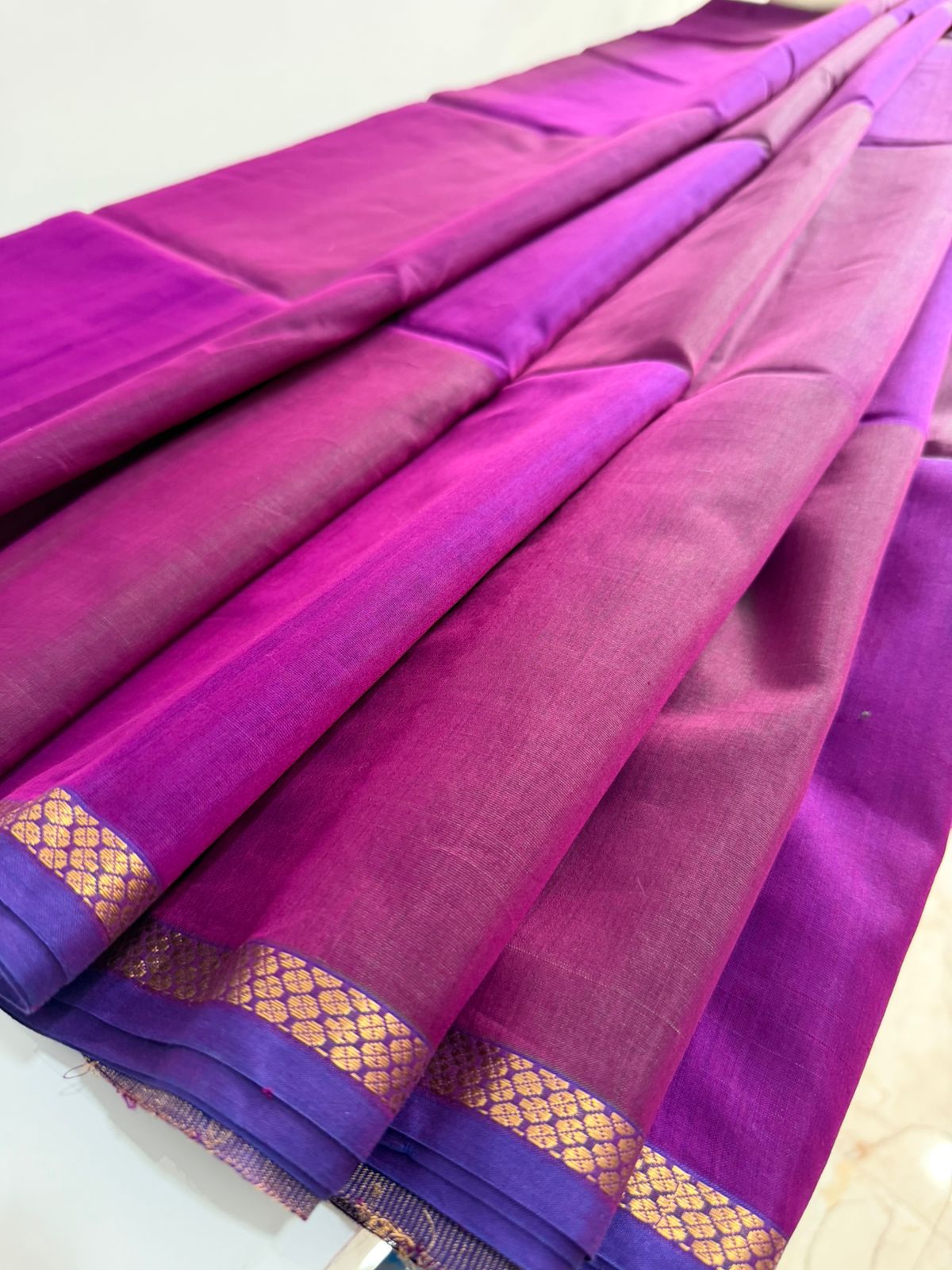 Maheshwari Shaded Plain Body Saree