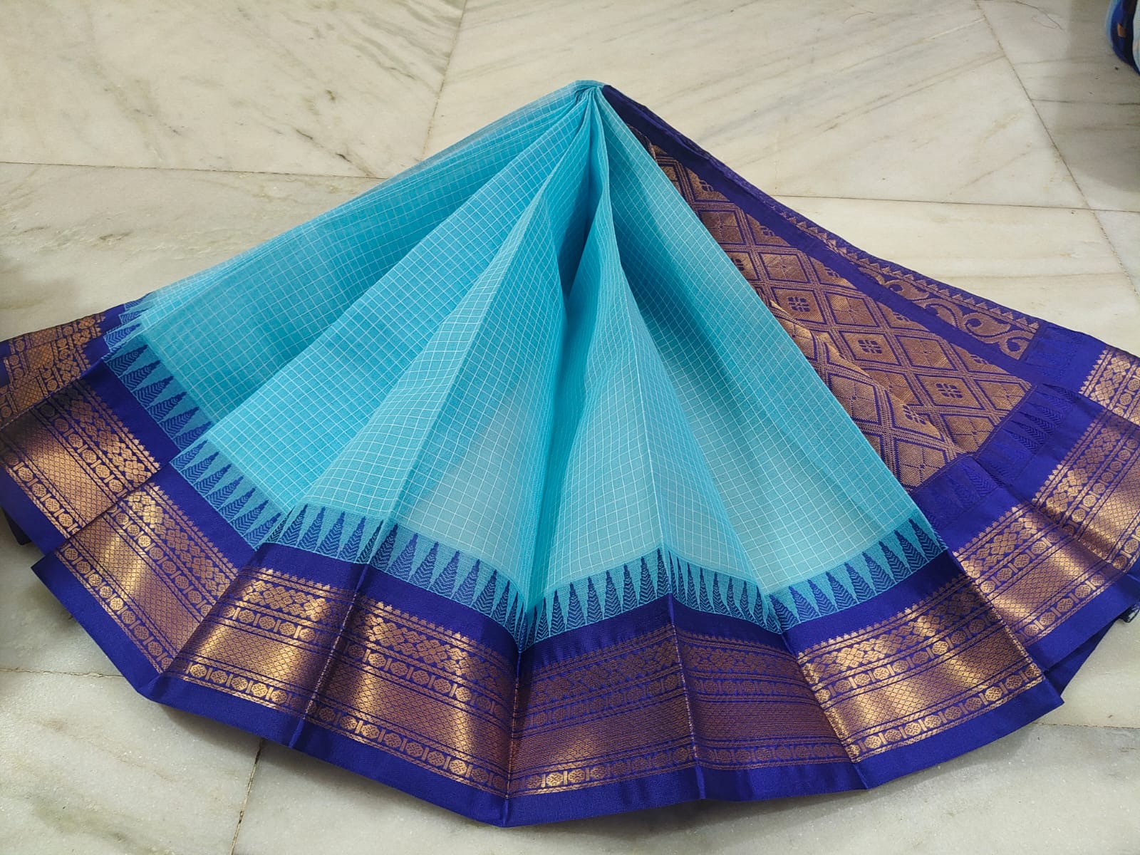 Handloom Gadwal Cotton Saree