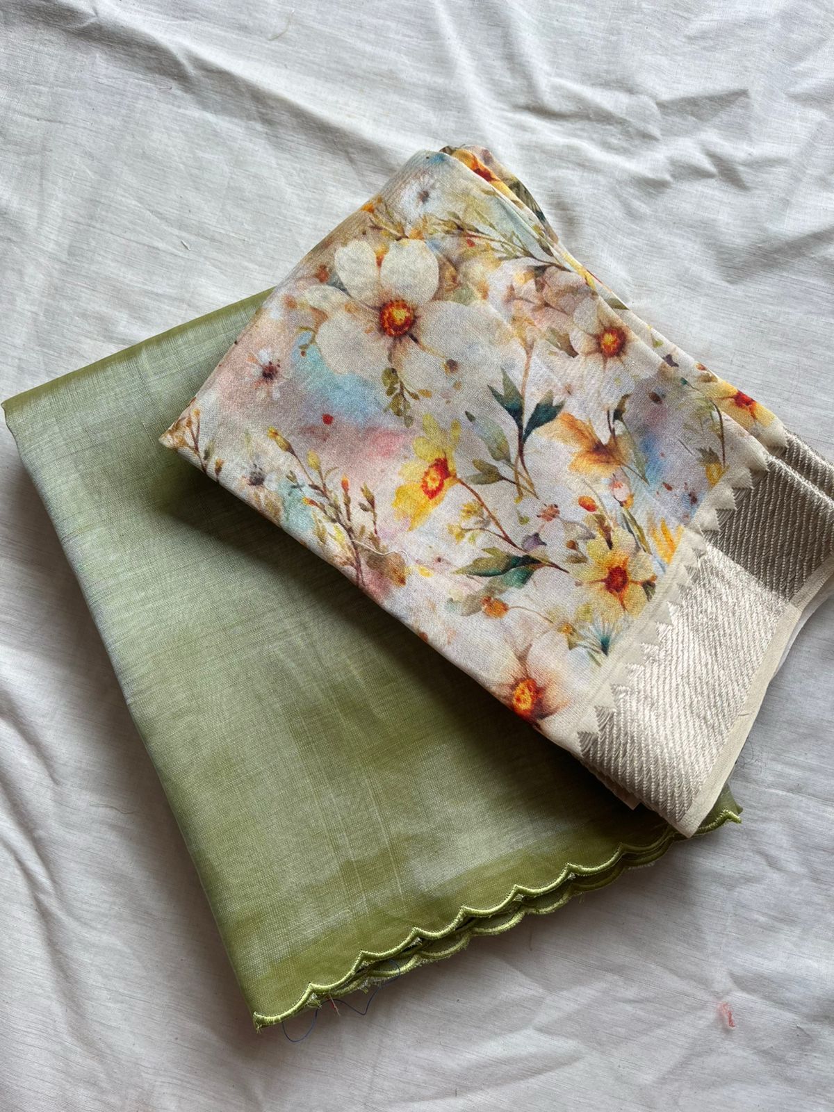 Mangalagiri Handloom Silk Cotton Saree Plain with Digitally printed blouse